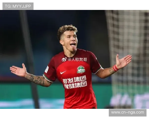 河南队凭借快速反击,纳萨里奥与卡多索默契配合展现高效进攻 河南队凭借快速反击,纳萨里奥与卡多索默契配合展现高效进攻